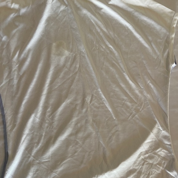 L Adidas Jersey Primeblue Women Camelback Embroidered Sports Activewear Large. - Picture 4 of 7